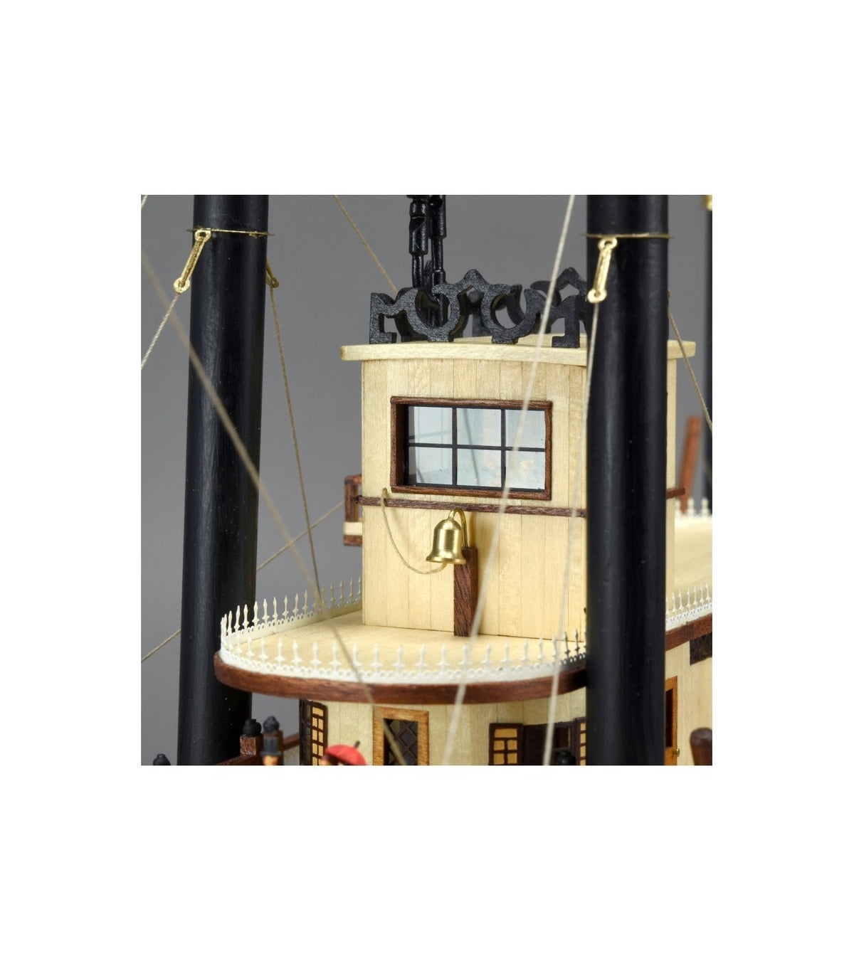 Paddle Steamer King of the Mississippi. 1:80 Wooden Model Kit