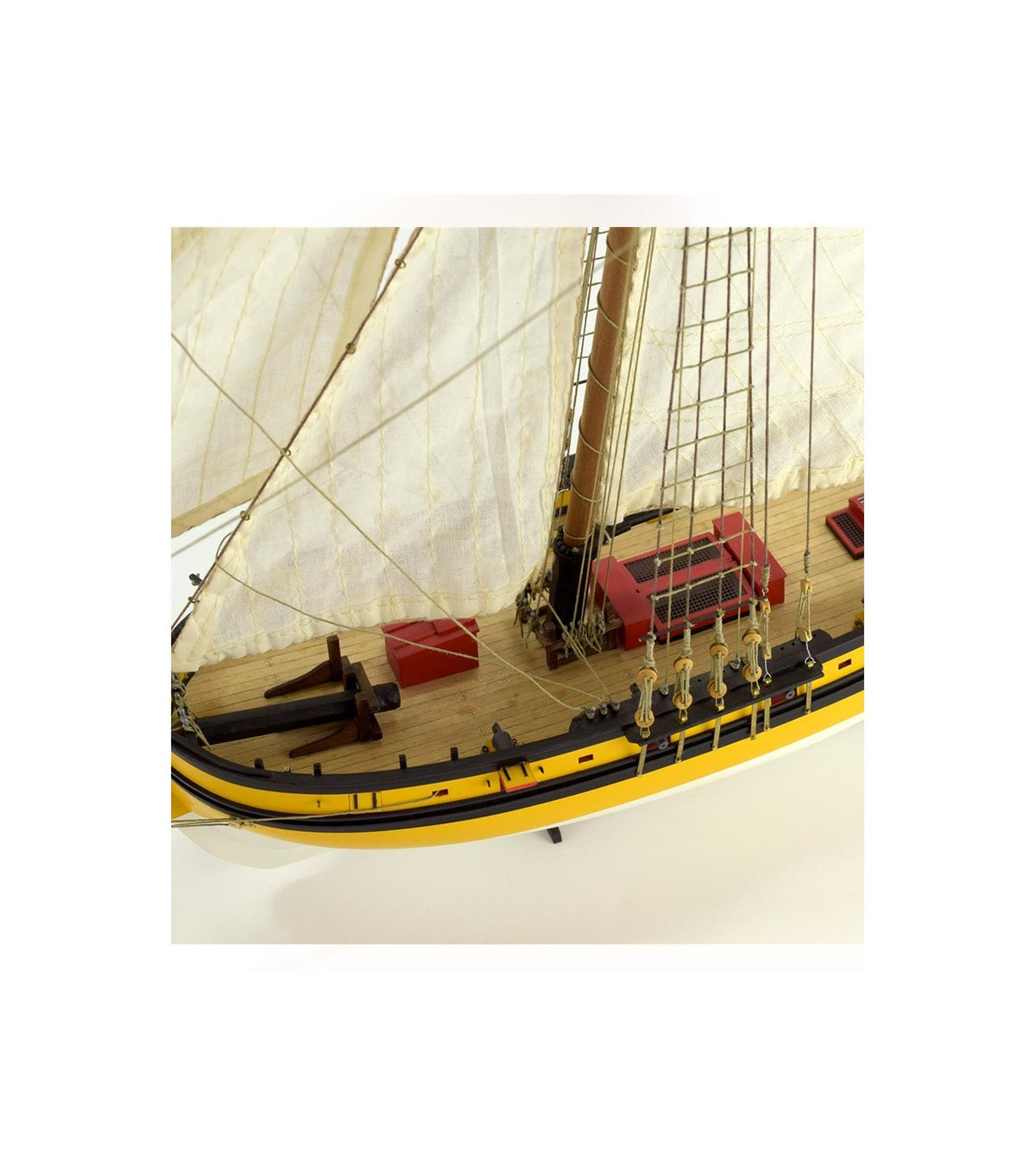 Corsair Cutter Le Renard. 1:50 Wooden Model Ship Kit