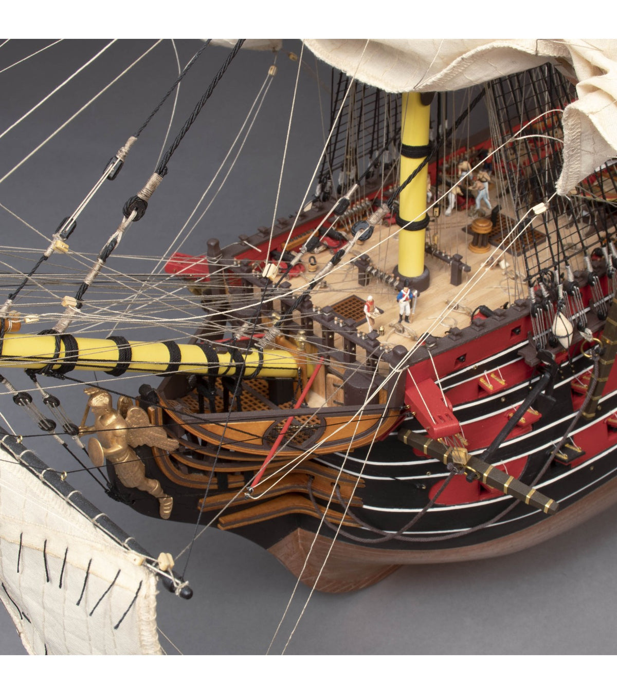 Ship of the Line Sant&iacute;sima TriNi&ntilde;ad 1:84. Wooden Model Ship Kit