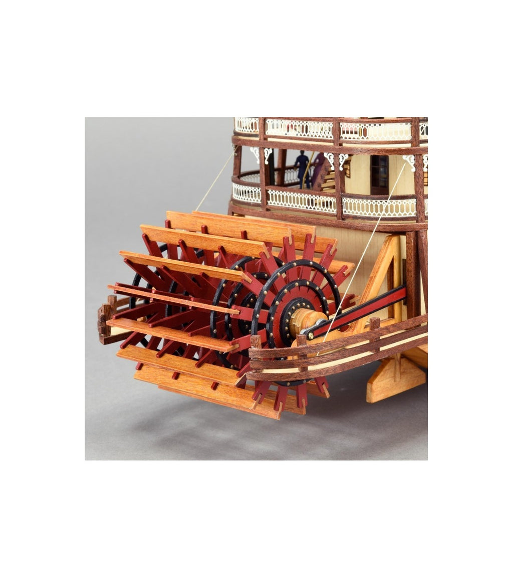 Paddle Steamer King of the Mississippi. 1:80 Wooden Model Kit