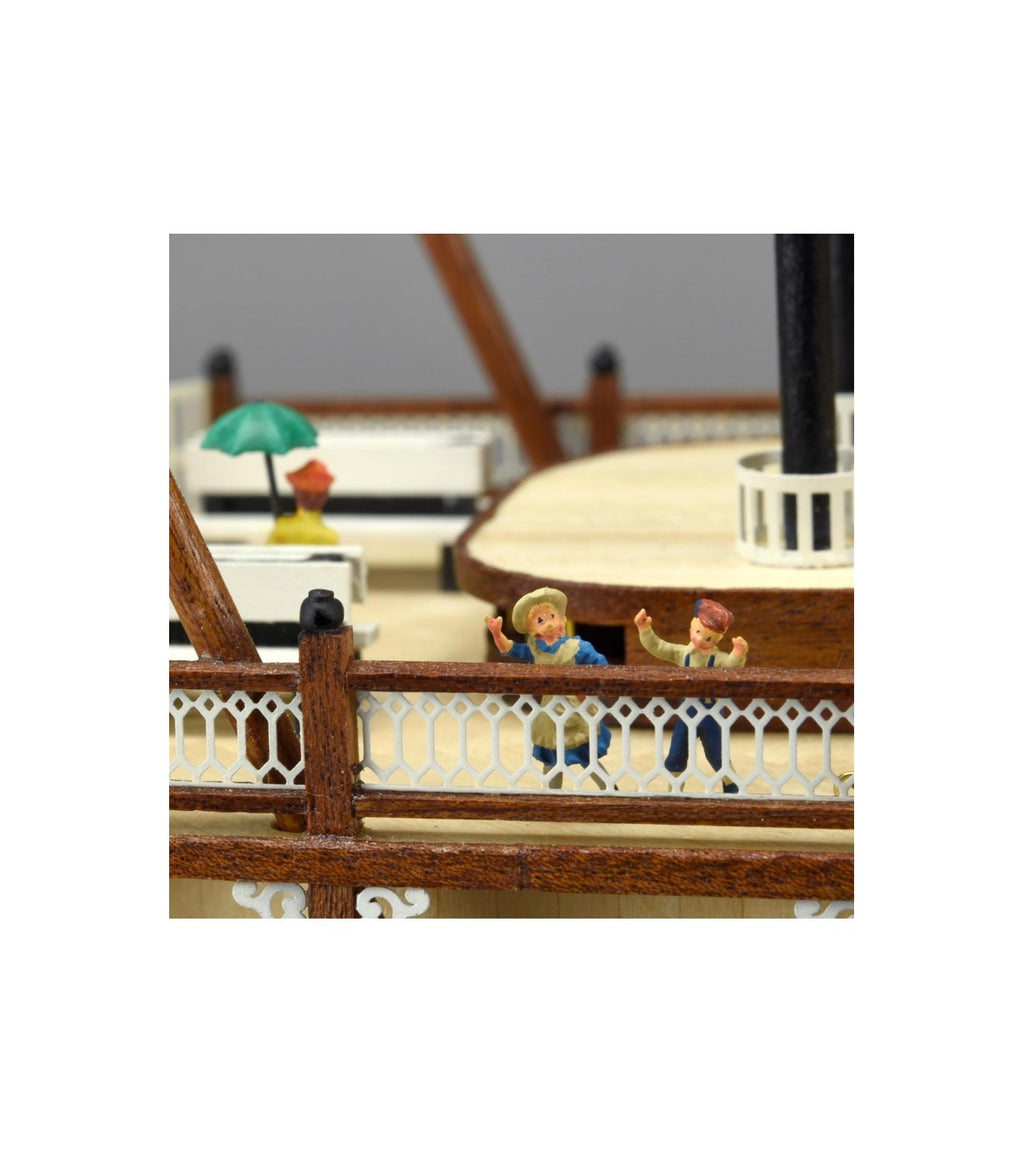 Paddle Steamer King of the Mississippi. 1:80 Wooden Model Kit