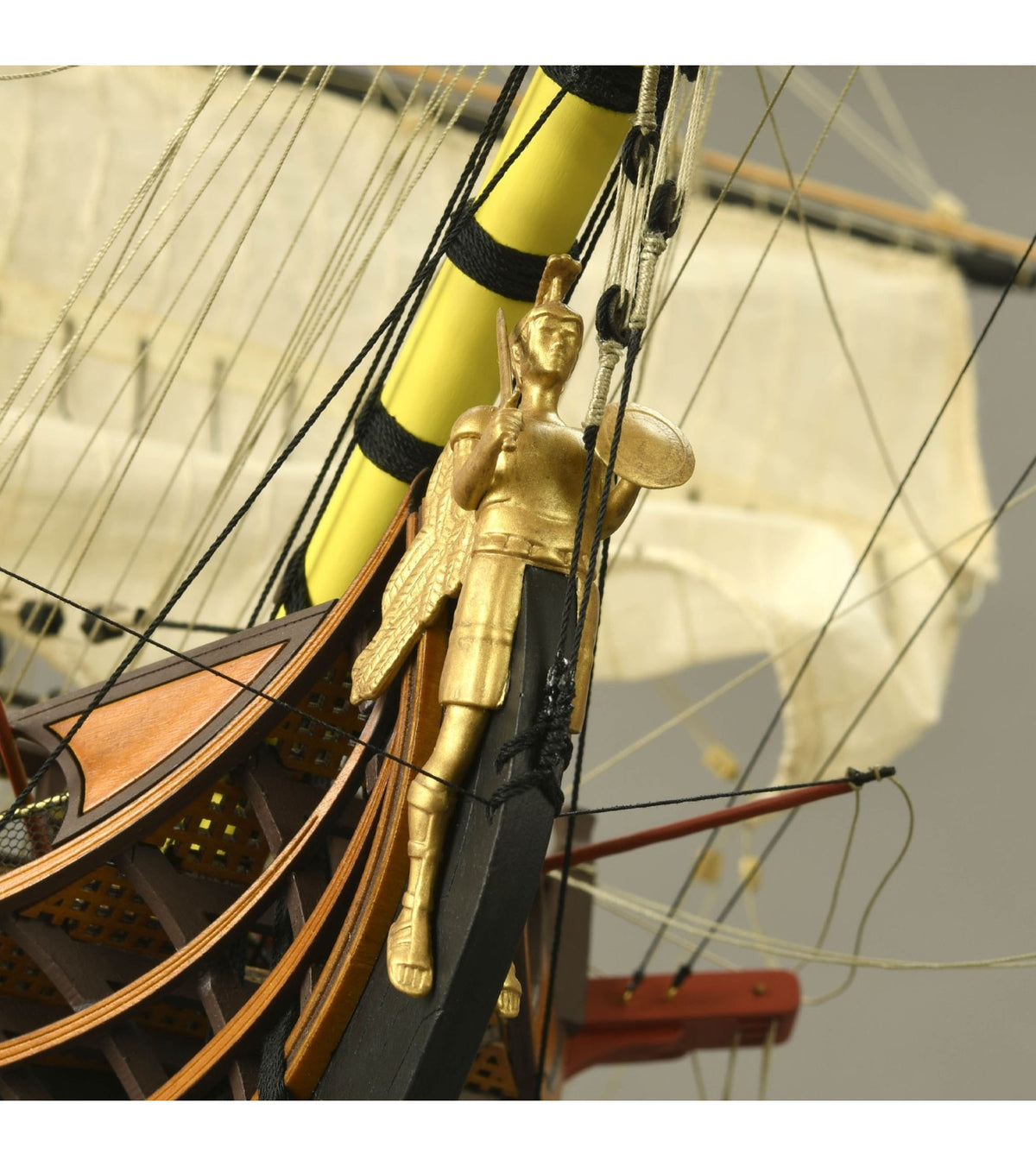 Ship of the Line Sant&iacute;sima TriNi&ntilde;ad 1:84. Wooden Model Ship Kit