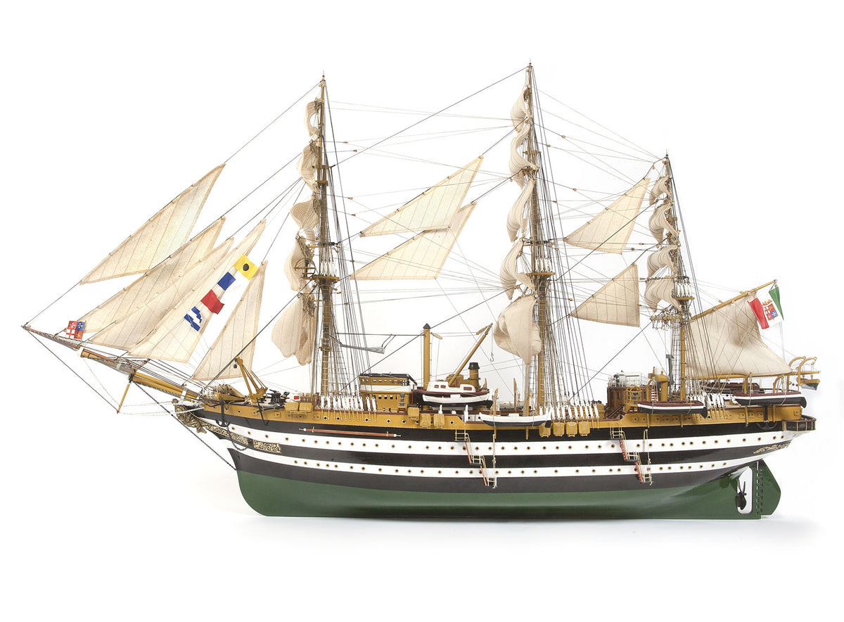 Italien School Ship Amerigo Vespucci 1:100
