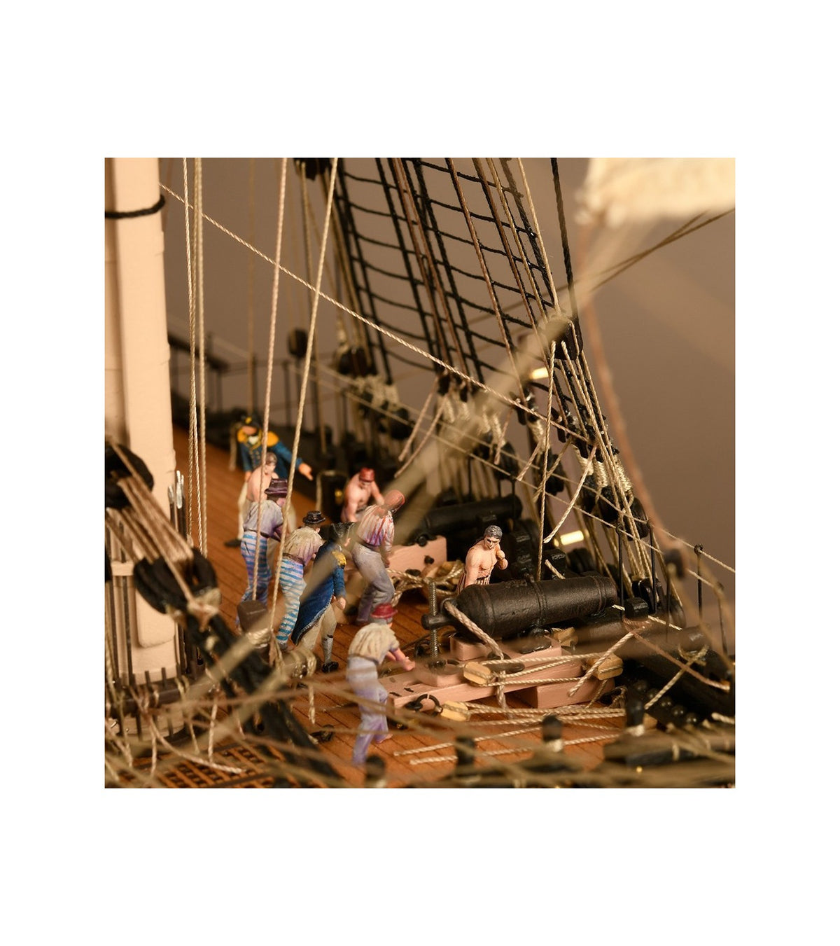 HMS VICTORY Ship of the Line Trafalgar 1805 - 1:84 - Wooden Scale Model Ship