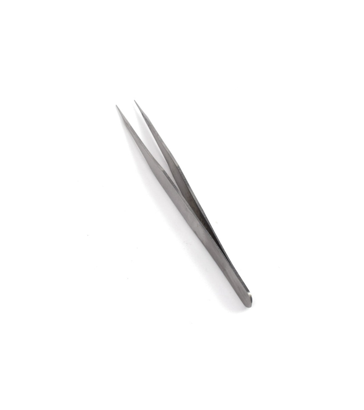 Straight and Precision Clamp for Model Making