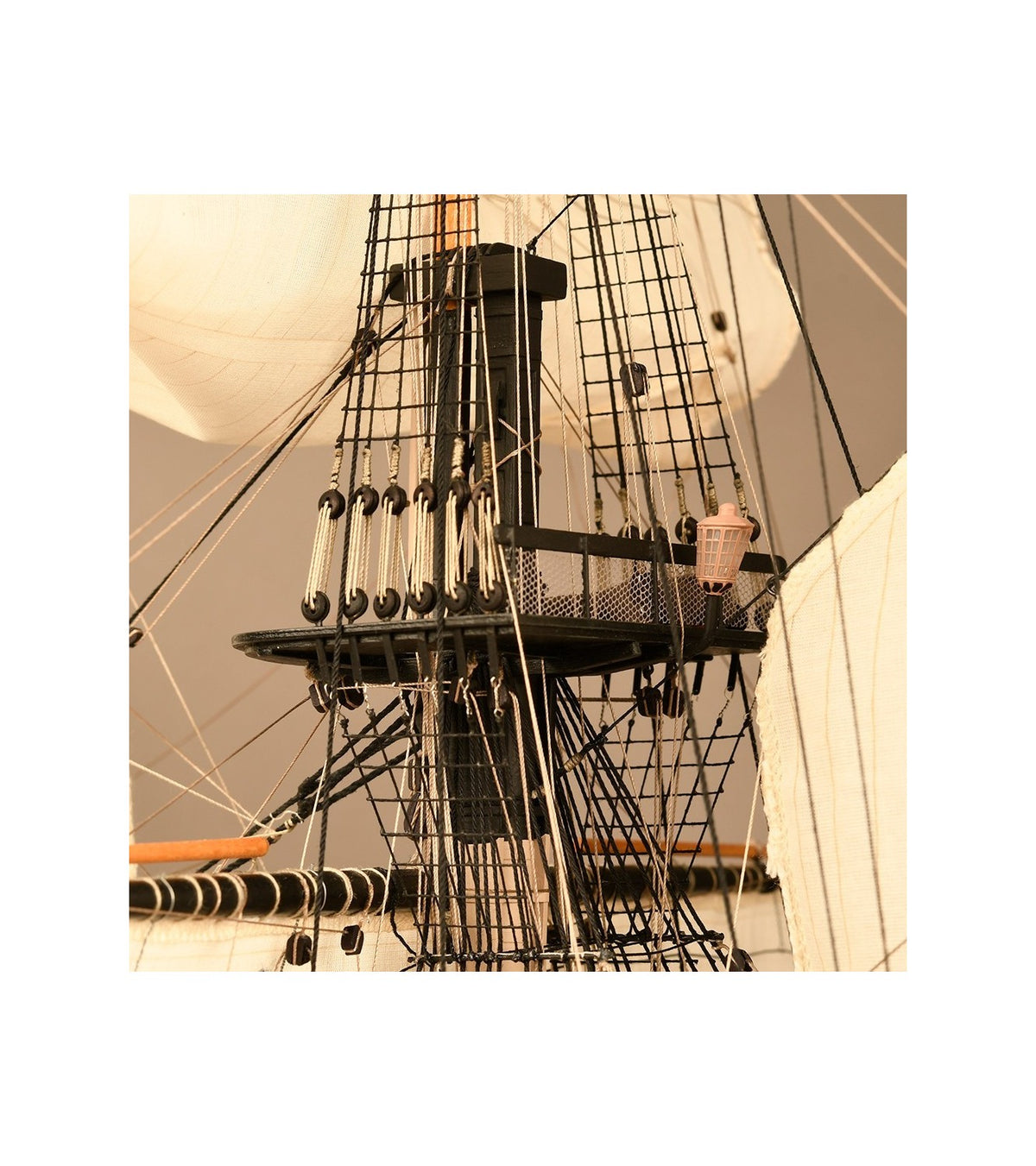 HMS VICTORY Ship of the Line Trafalgar 1805 - 1:84 - Wooden Scale Model Ship