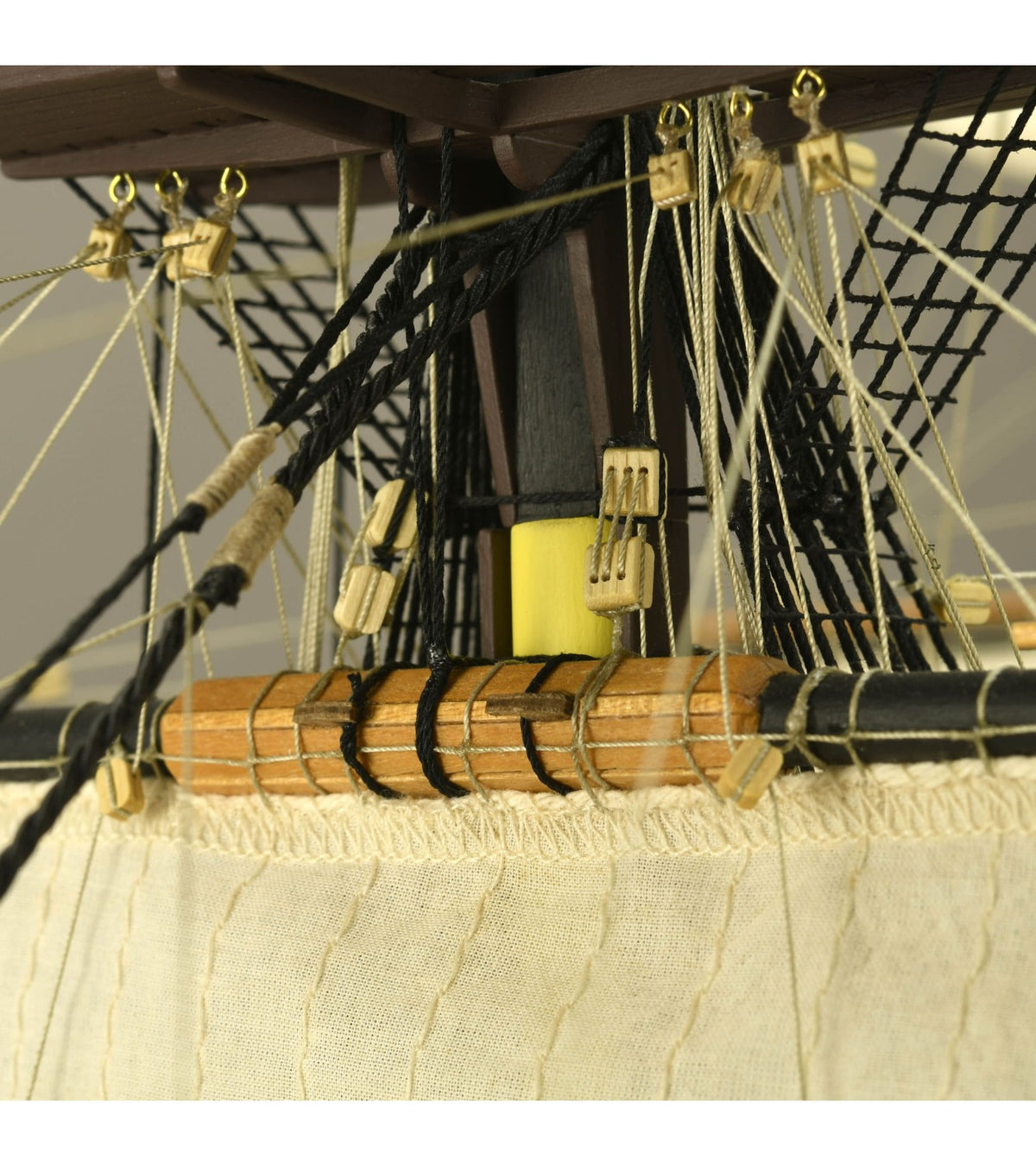 Ship of the Line Sant&iacute;sima TriNi&ntilde;ad 1:84. Wooden Model Ship Kit