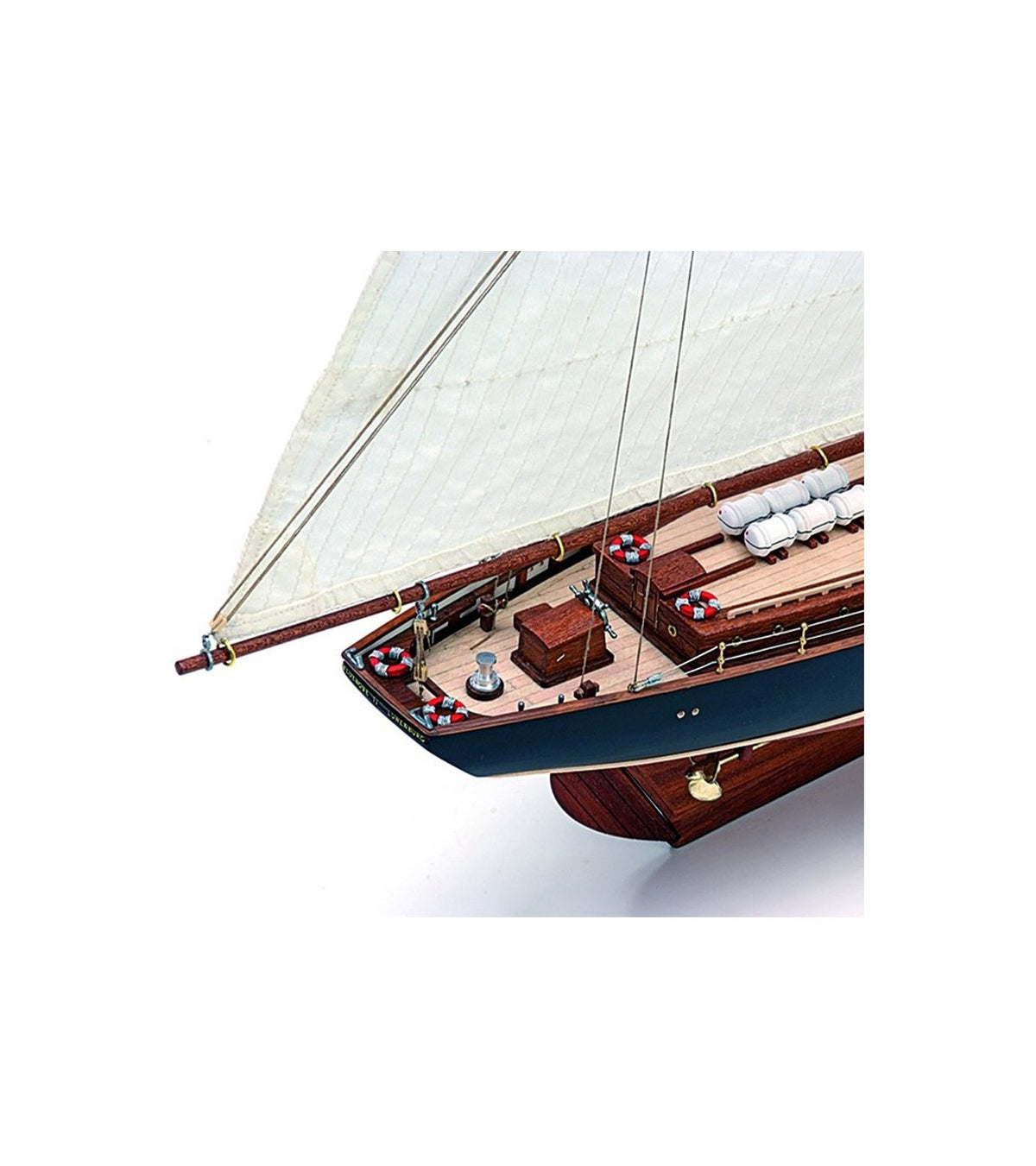 Fishing &amp; Regattas Schooner Bluenose II. 1:75 Wooden Model Ship Kit